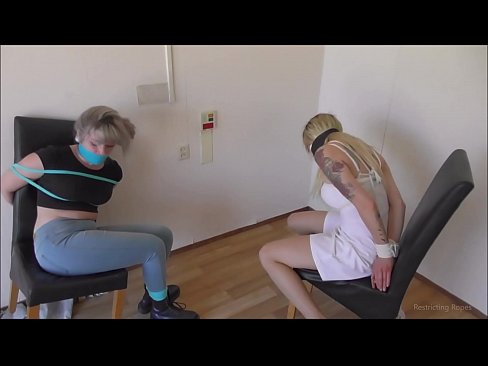 ❤️ Závislá / zviazaná a s roubíkom / dievča v núdzi ❤ Šukanie video na sk.xxxbunker.ru ☑